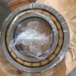 Vibrating screen bearings